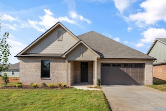 21757 Hemlock Dr, Athens, AL 35613