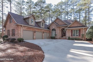 28 Abbottsford Dr, Pinehurst, NC 28374