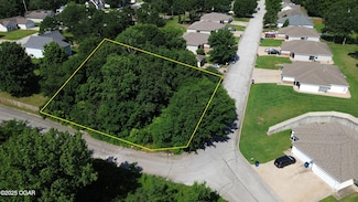 1706 Redbud Dr, Joplin, MO 64801