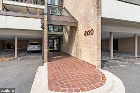 4920 Sentinel Dr, Bethesda, MD 20816