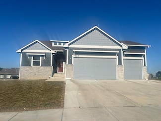 622 S Clear Creek St, Wichita, KS 67230