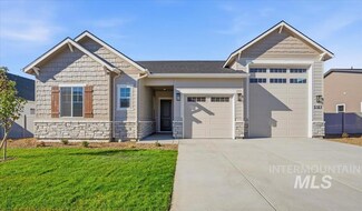 2323 N Kenora Ave, Star, ID 83669