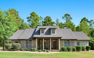 8139 Saddlehorn Dr, Midland, GA 31820