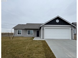 2974 Quail Ave, Umatilla, OR 97882