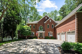 52 Woodside Ln, New Hope, PA 18938