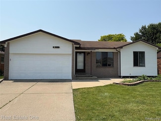 18260 Millstone Dr, Macomb, MI 48044