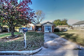 311 S Jackson Ave, Blanchard, OK 73010
