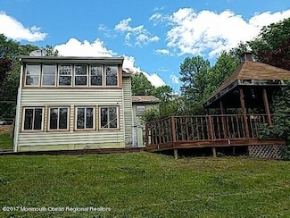 16 Hillside Ave, Belvidere, NJ 07823