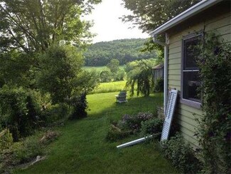 16 Fox Hill Rd, Bernardston, MA 01337