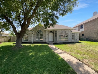 4914 Clay Dr, Rowlett, TX 75088