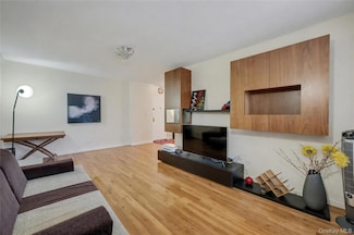 1577 E 17th St Unit 6M, Brooklyn, NY 11230