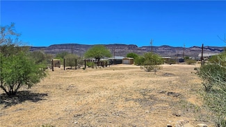 22-23 2nd St, Yucca, AZ 86438