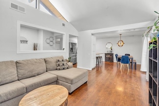 18 Cattail Ct, Sacramento, CA 95833