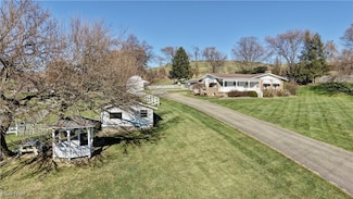 7501 Roy Andrews Rd NW, New Philadelphia, OH 44663