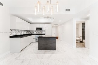 1010 Brickell Ave Unit 1409, Miami, FL 33131