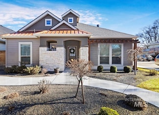 2453 N Birchgrove Ln, Boise, ID 83703