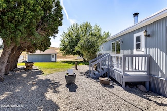10 Wiland Heights Rd, Selah, WA 98942