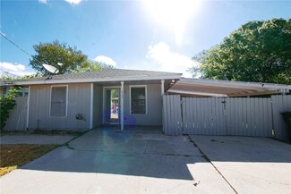 802 Elesa St, Corpus Christi, TX 78405