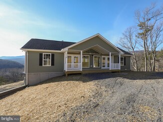1104 High Top Rd, Linden, VA 22642