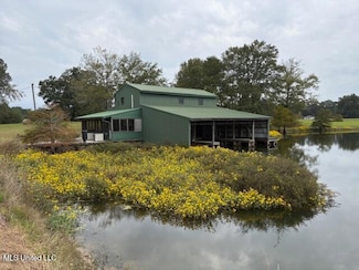 2100 Harperville Rd, Forest, MS 39074