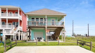 17514 Bristow Dr, Galveston, TX 77554