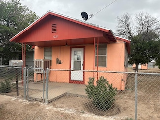 1224 E 2nd St, Pecos, TX 79772