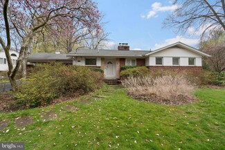 7025 Selkirk Dr, Bethesda, MD 20817