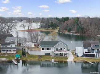 11024 Woodward Dr, Byron, MI 48418