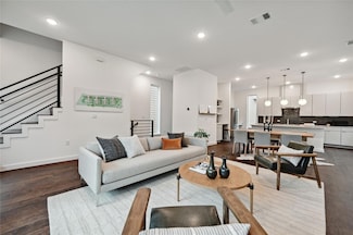 6821 Wolfcreek Pass Unit 12, Austin, TX 78749