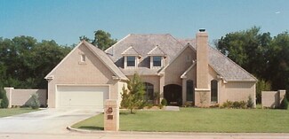 12608 Val Verde Dr, Oklahoma City, OK 73142