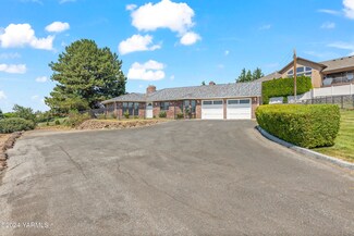 310 N 98th Ave, Yakima, WA 98908