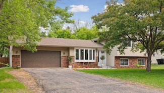265 107th Ln NW, Coon Rapids, MN 55448