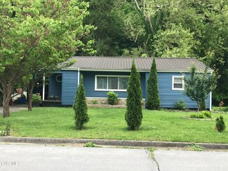 1210 Thomas Blvd, Elizabethton, TN 37643