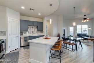 945 E Playa Del Norte Dr Unit 4010, Tempe, AZ 85281