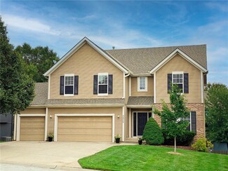 5805 Woodstock St, Shawnee, KS 66218
