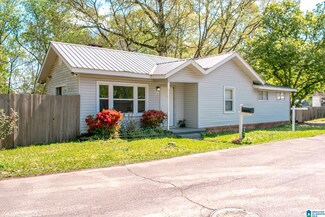 490 Reservoir St, Cordova, AL 35550