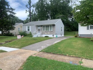 3321 Marmary Ln, Saint Ann, MO 63074