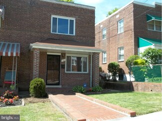 14 Underwood Place NW, Washington, DC 20012