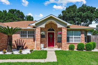 4235 Crosswinds Dr, Milton, FL 32583