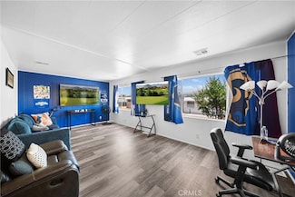 9391 California Ave Unit 56, Riverside, CA 92503