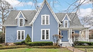 535 Old Green Bay Rd, Glencoe, IL 60022