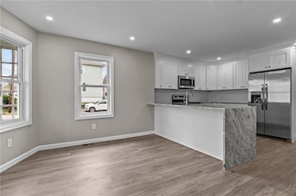 140 Chestnut Ave, Cranston, RI 02910