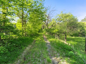 W3630 Snake Rd, Lake Geneva, WI 53147