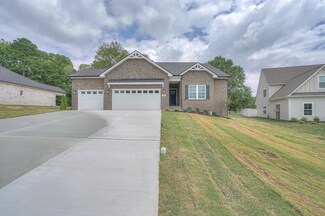 168 Spring House Dr, Manchester, TN 37355