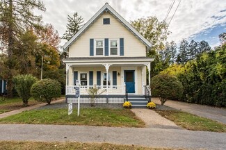 32 Cottage St, West Brookfield, MA 01585