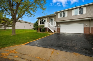 1513 Senate Ln, Northfield, MN 55057