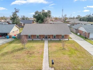 1409 Forest Ln, Sulphur, LA 70663