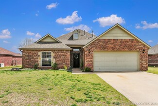 8170 E Silverado Rd, Claremore, OK 74019