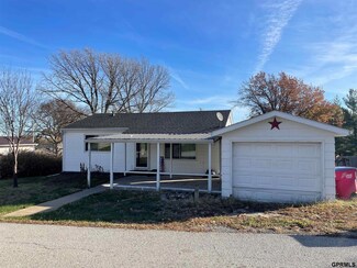 720 8th St, Adams, NE 68301