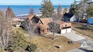 5400 Phyllis Dr, Black River, MI 48721